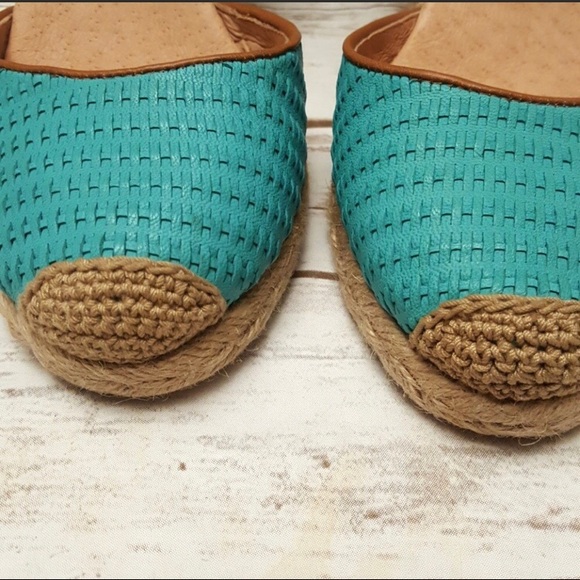 Halogen’s Sandra Wedges - Picture 6 of 7